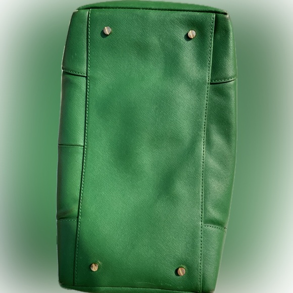 Tory Burch Saffiano Leather Robinson Satchel/Crossbody Kelly Green - Picture 13 of 16